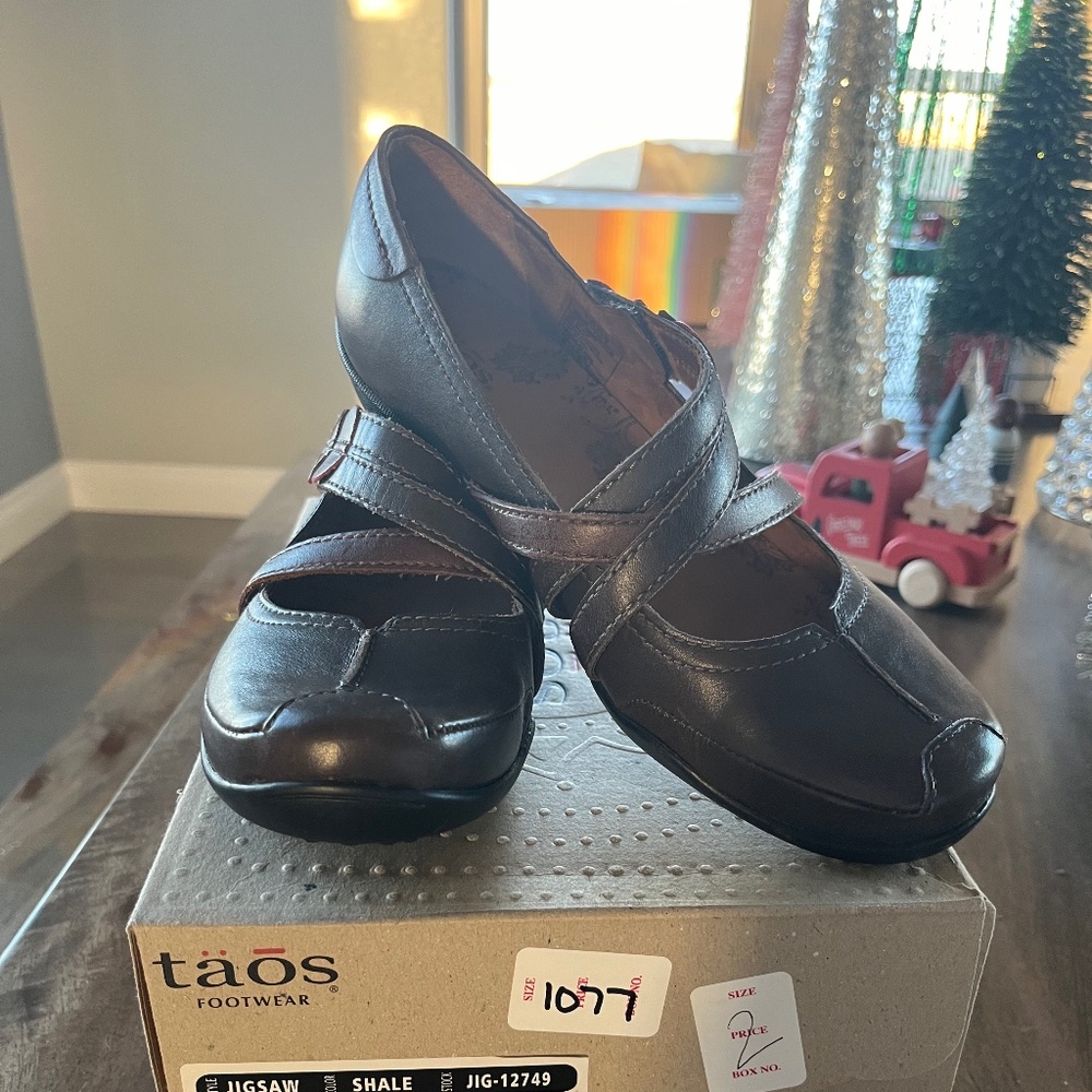 Taos women’s shoes